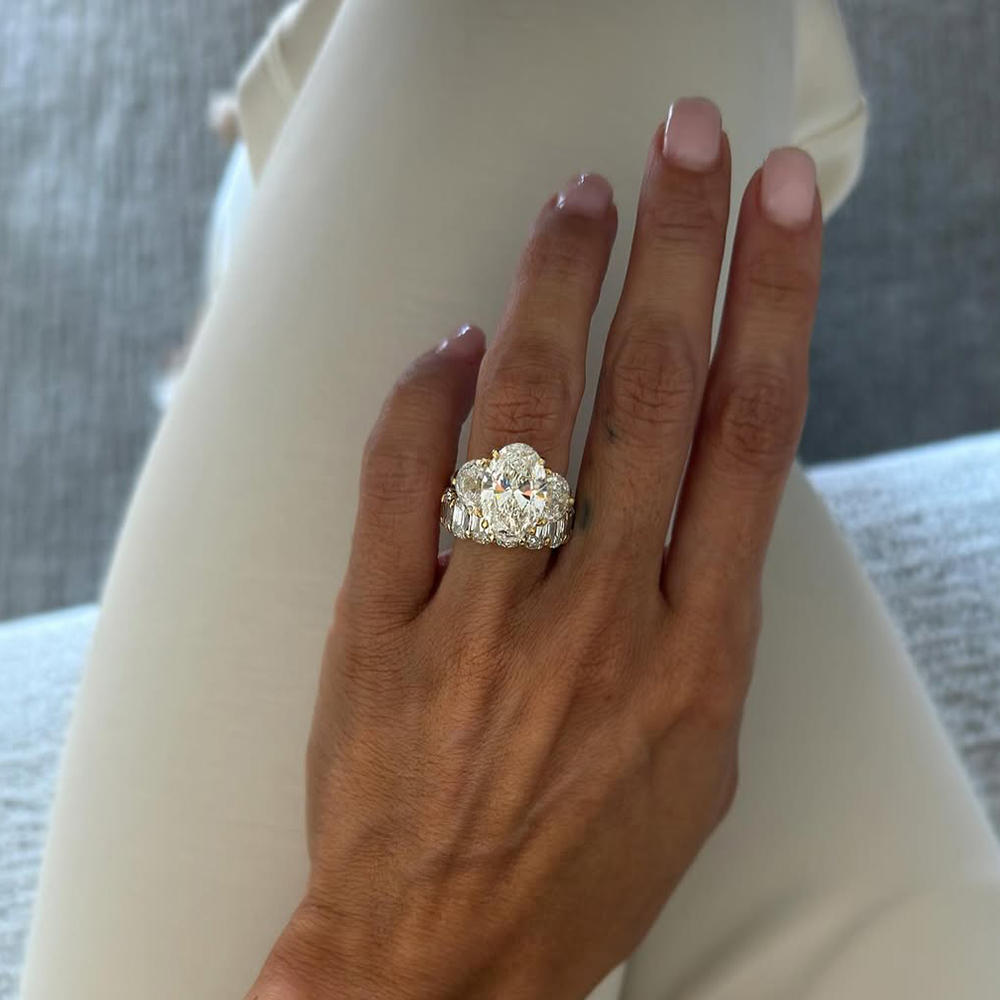 4ct Oval Cut White Sapphire Wedding Set / 2pcs