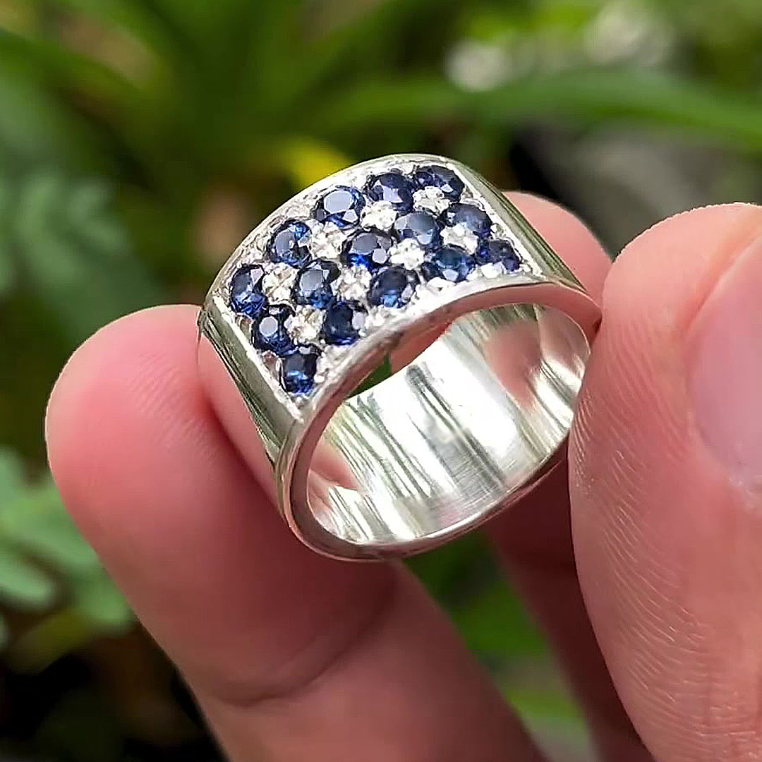 5.15ct Round Cut Blue Sapphire Men's Eternity Ring