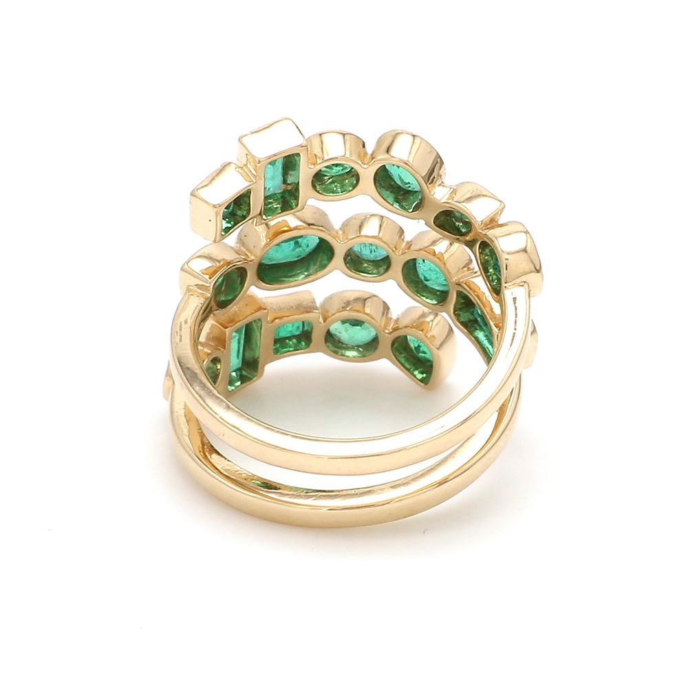 Spiral Design 3.6ct Emerald Sapphire Bezel Setting Ring