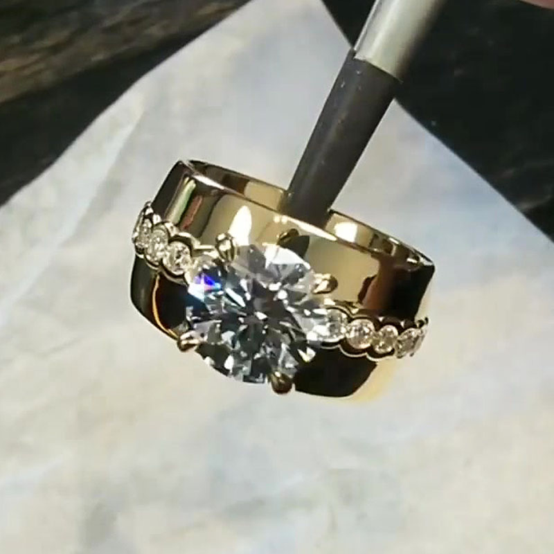 Fashion 2ct Round Cut White Sapphire Chunky Ring