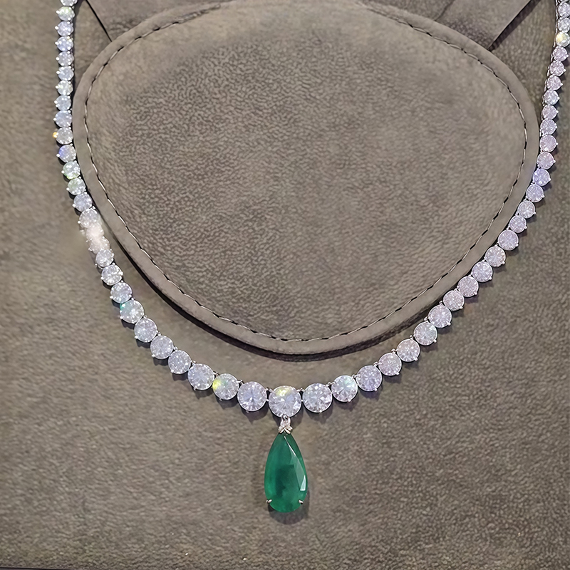 Round & Pear Cut Emerald/Yellow Sapphire Choker Necklace