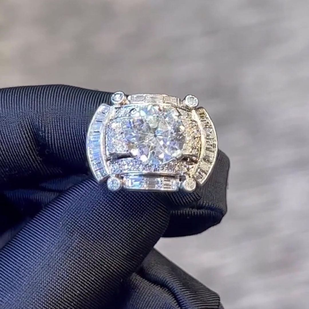 4ct Vintage Round Cut White Sapphire Diamond Ring