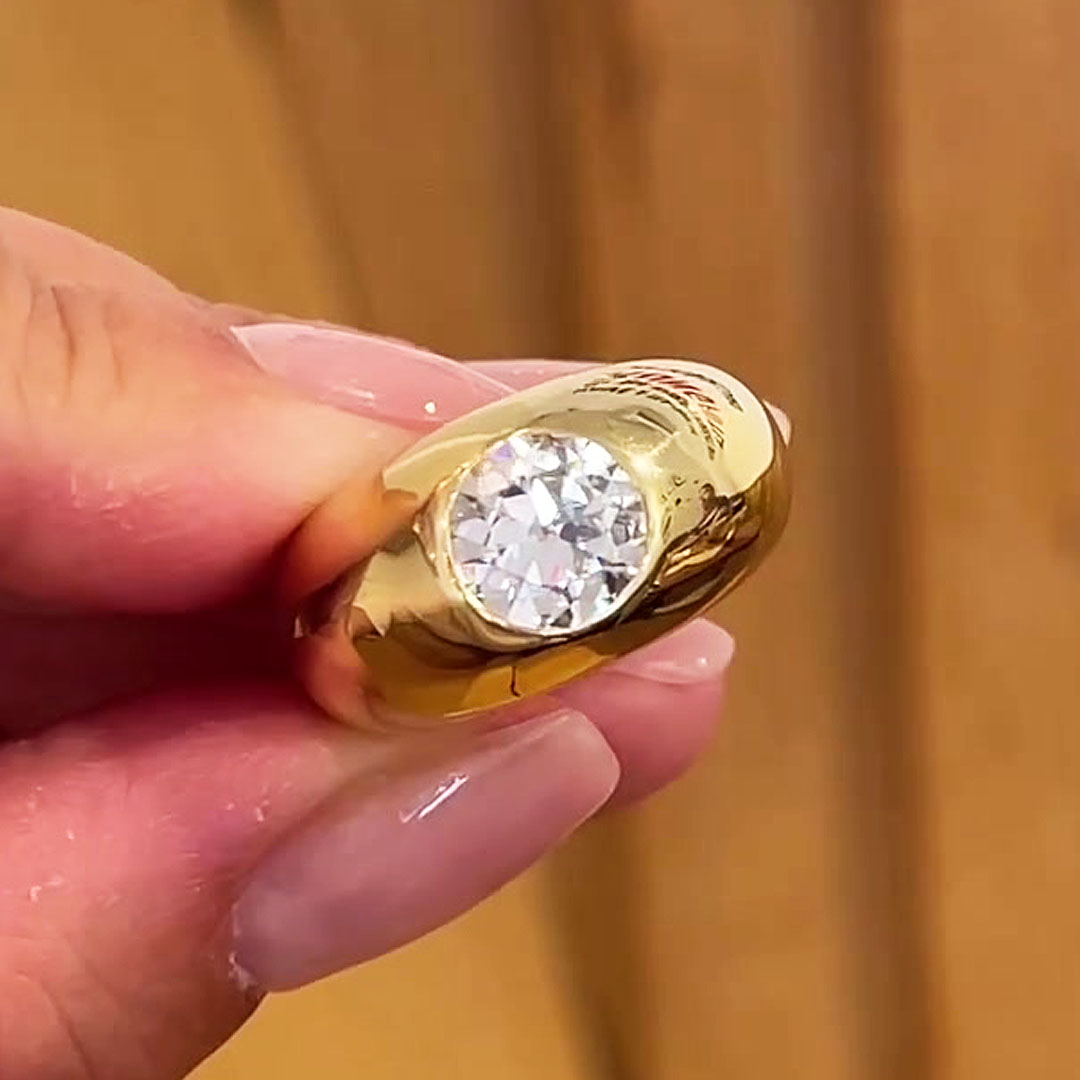 1.5ct Bezel Setting Round Cut White Sapphire Solitaire Ring