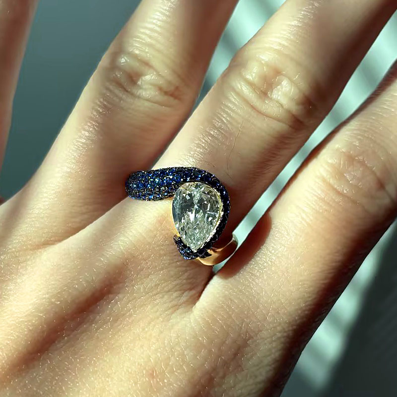 4ct Bezel Setting Pear Cut Blue Sapphire Engagement Ring