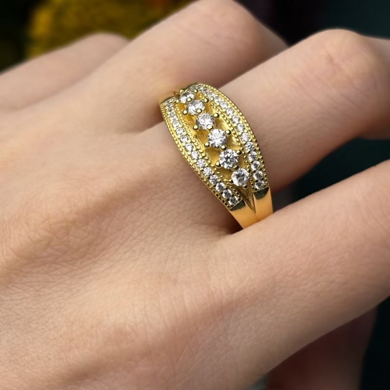 5.35ct Stunning Round Cut Diamond Wedding Band