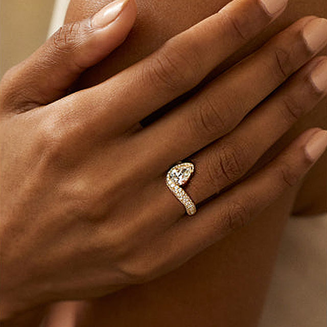 4ct Bezel Setting Pear Cut White Sapphire Engagement Ring