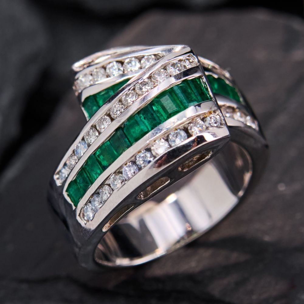 Channel Setting 3.25ct Emerald&White Sapphire Wedding Band
