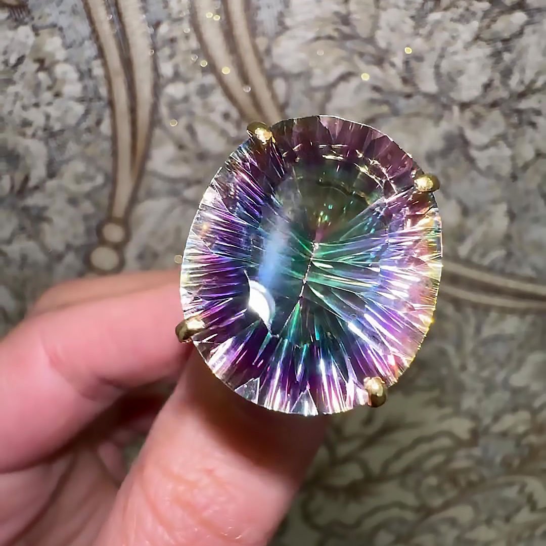 8ct Oval Cut Mysterious Yellow Jade Gold Ring