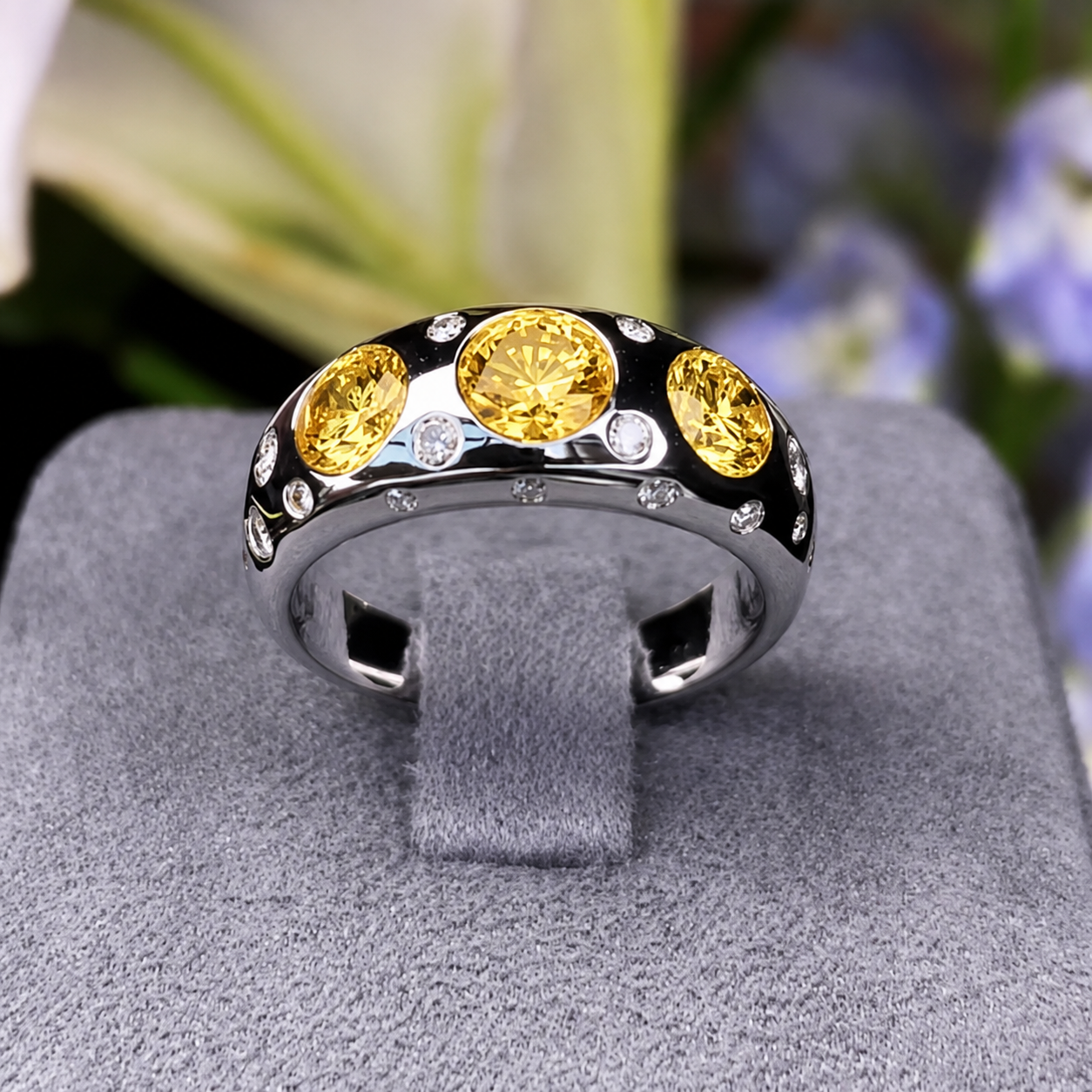 5.15ct Round Cut Yellow / Blue Sapphire Engagement Ring (2 Color Options)