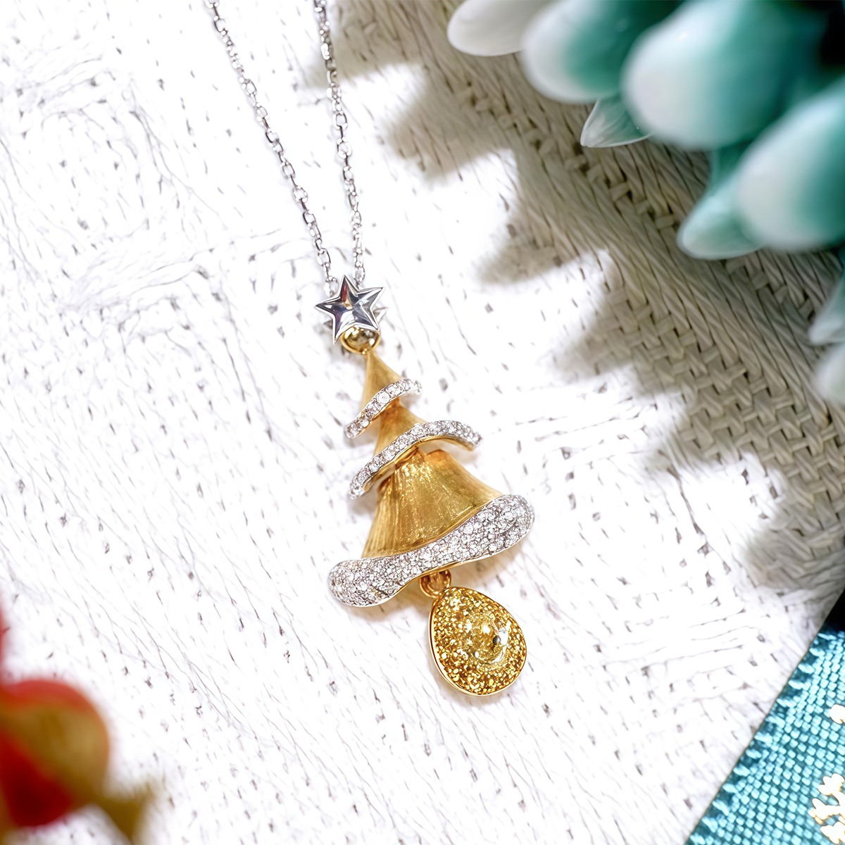 Luxury Christmas Tree Pendant Necklace with Yellow Diamond Drop – Festive Holiday Jewelry Gift