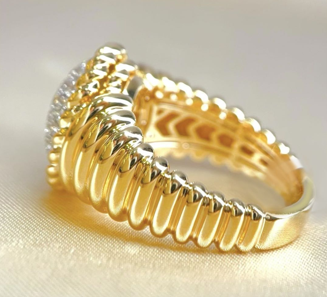 Vintage Round Cut White Sapphire Wedding Band