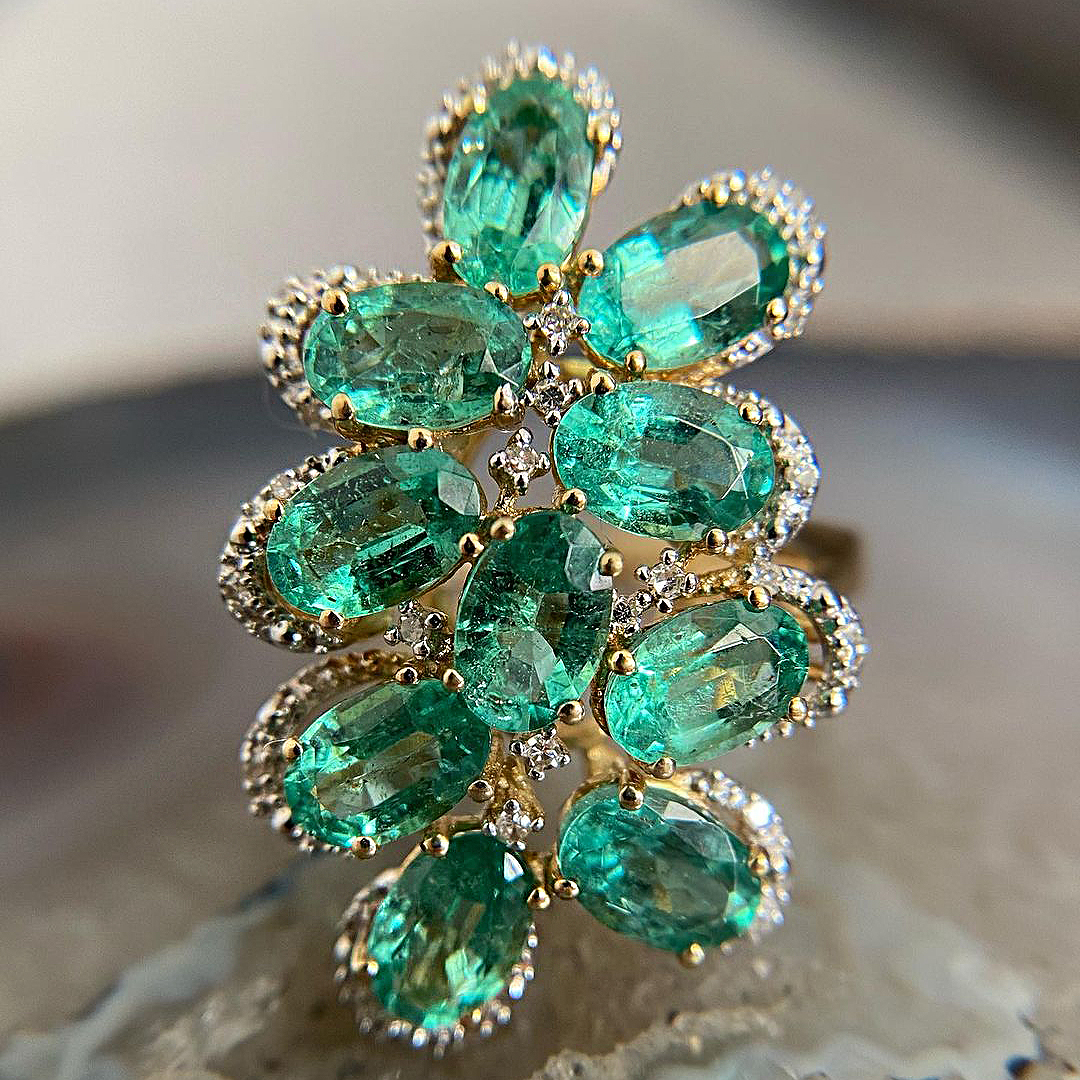 9.25ct Oval Cut Emerald Sapphire Eternity Ring