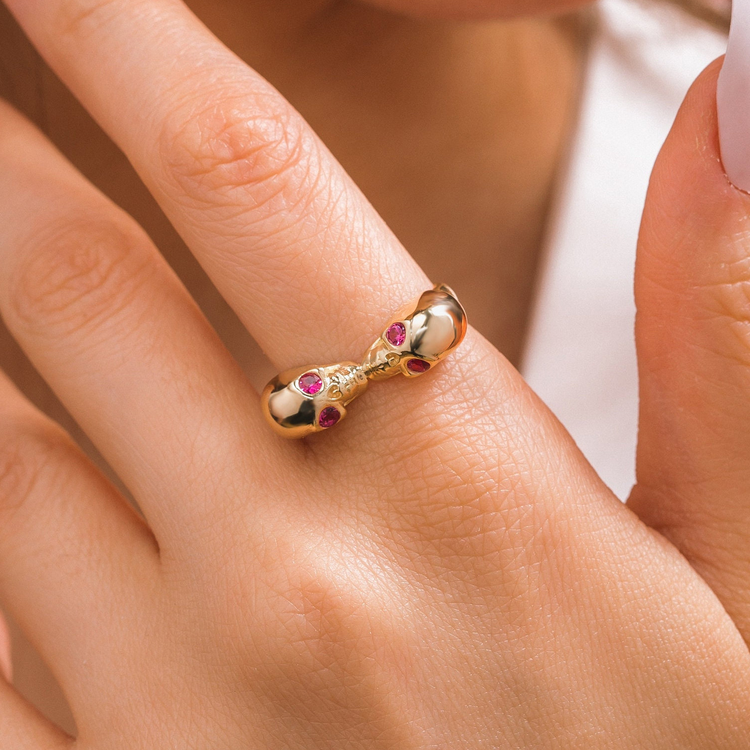 1ct Special design Round Cut Ruby Skull Ring