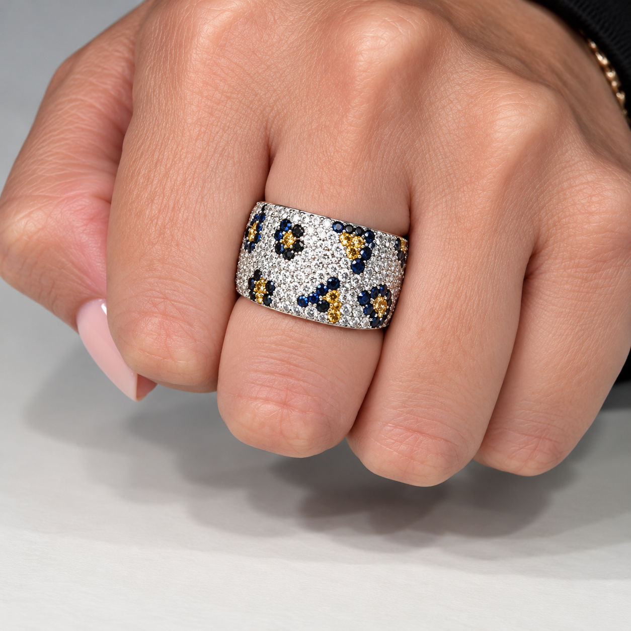 6.75ctw Round Cut Multicolor Sapphire Leopard Skin Wedding Band