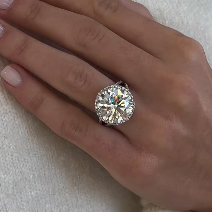 10ct Round Cut Split Shank Engagement Ring