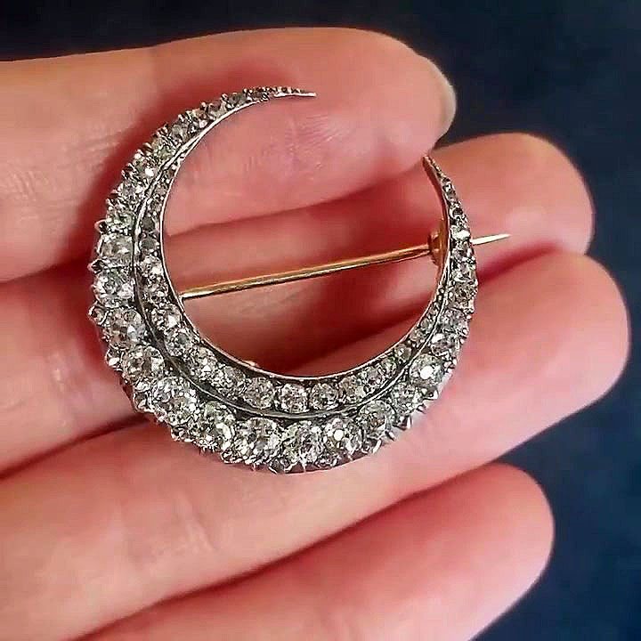 Round Cut White Sapphire Brooch