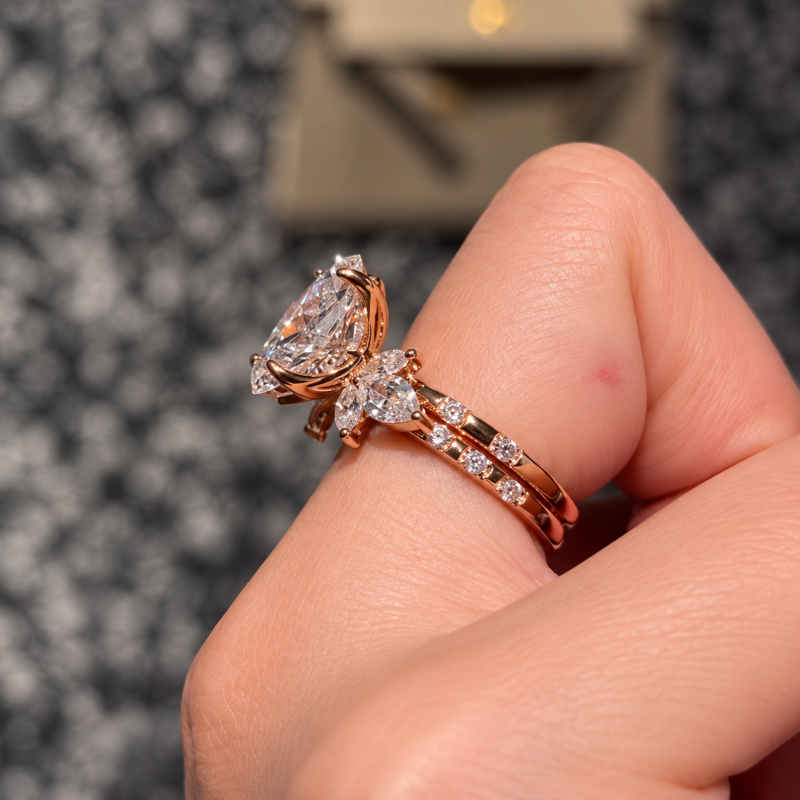 Fashion 3ct Oval Cut White Sapphire Wedding Set / 2pcs