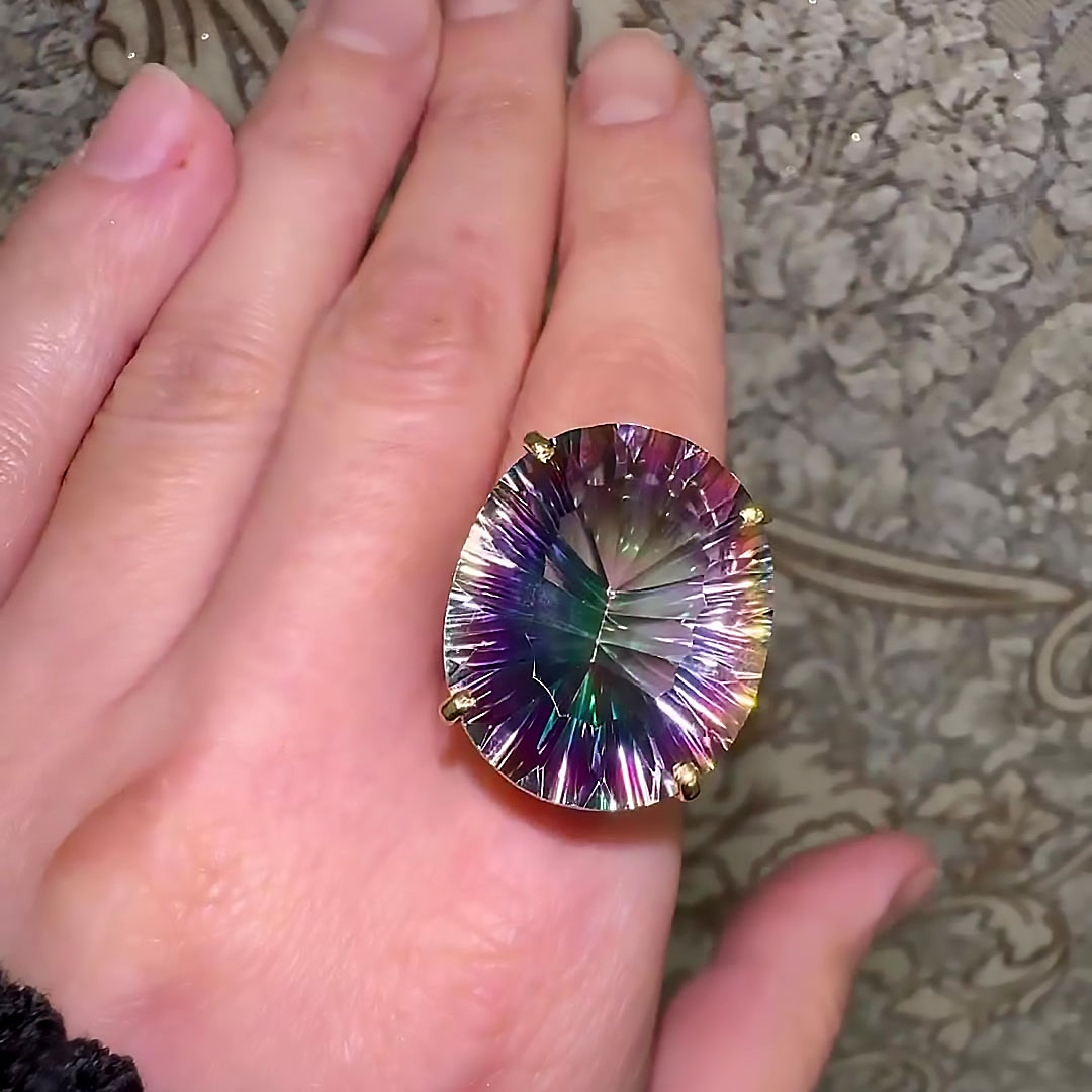 8ct Oval Cut Mysterious Yellow Jade Gold Ring