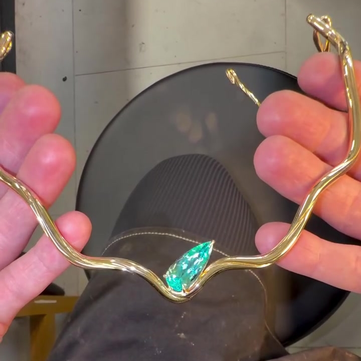 Organic Wavy Pear Cut Paraiba Open Choker Necklace