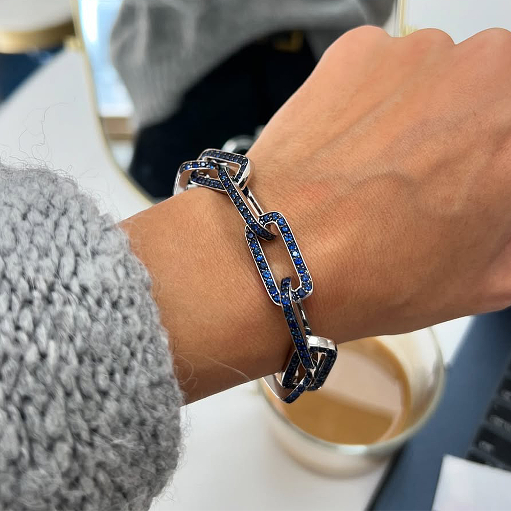 Blue Sapphire Lock Ring Design Round Cut Bracelet