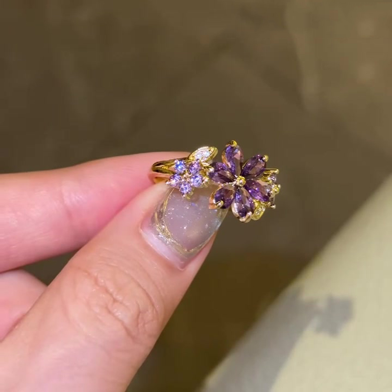 9.85ctw Pear Cut Amethyst Sapphire Flower Cocktail Ring (2 Color Options)