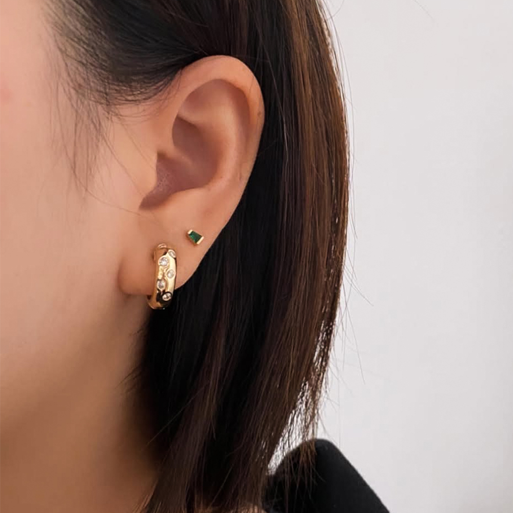 Round Cut Scattered Diamond Huggie Earrings