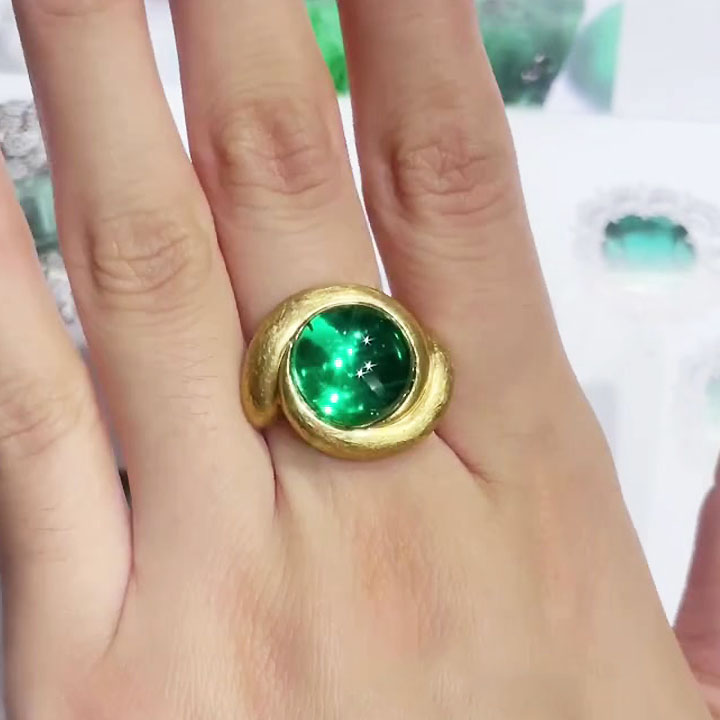 6ct Cabochon Cut Emerald Sapphire Solitaire Ring