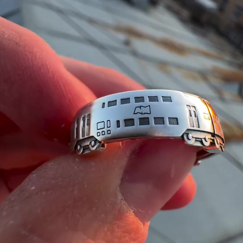 Rotatable Locomotive Track Design Ring