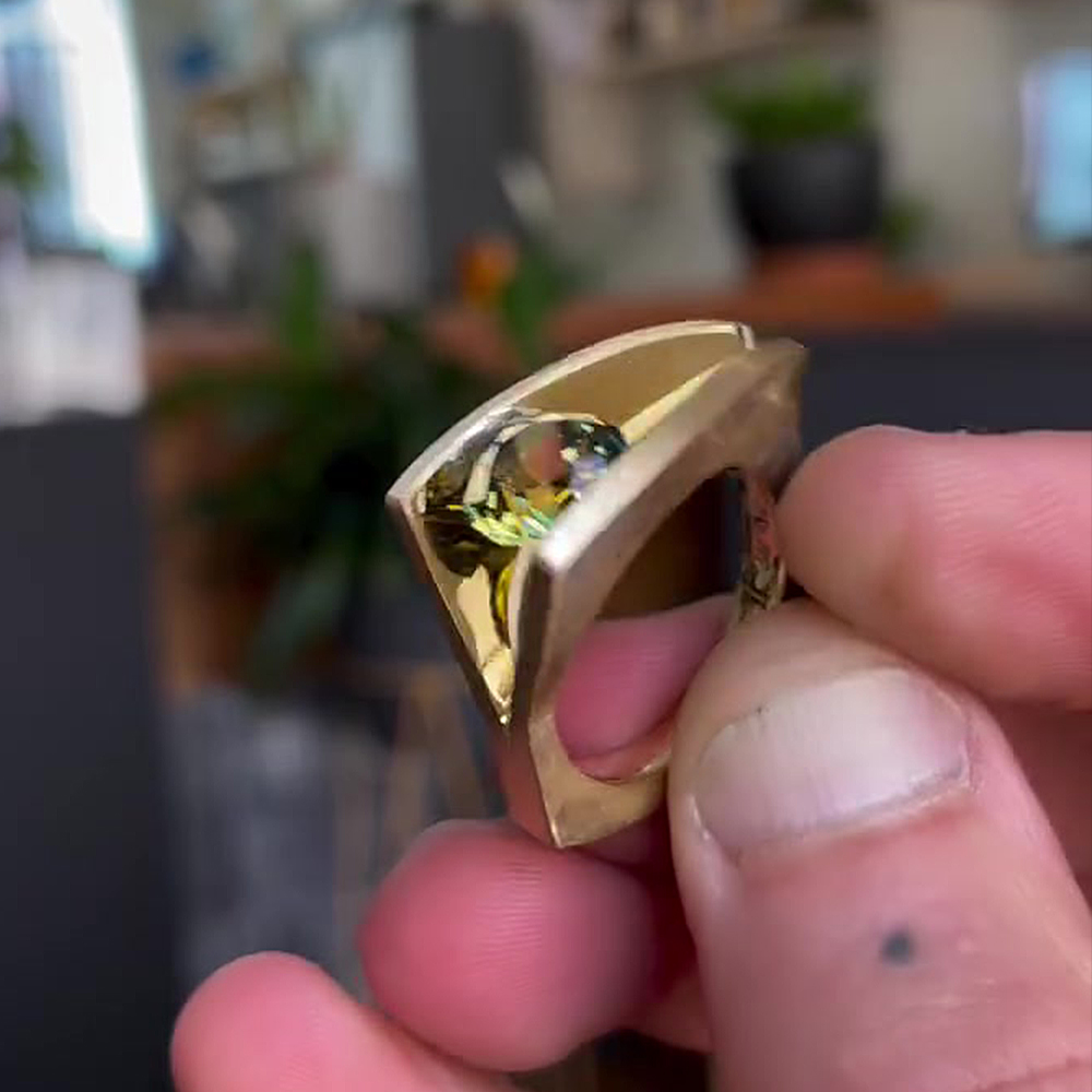 Clip Setting 1.5ct Peridot Sapphire Split Shank Engagement Ring