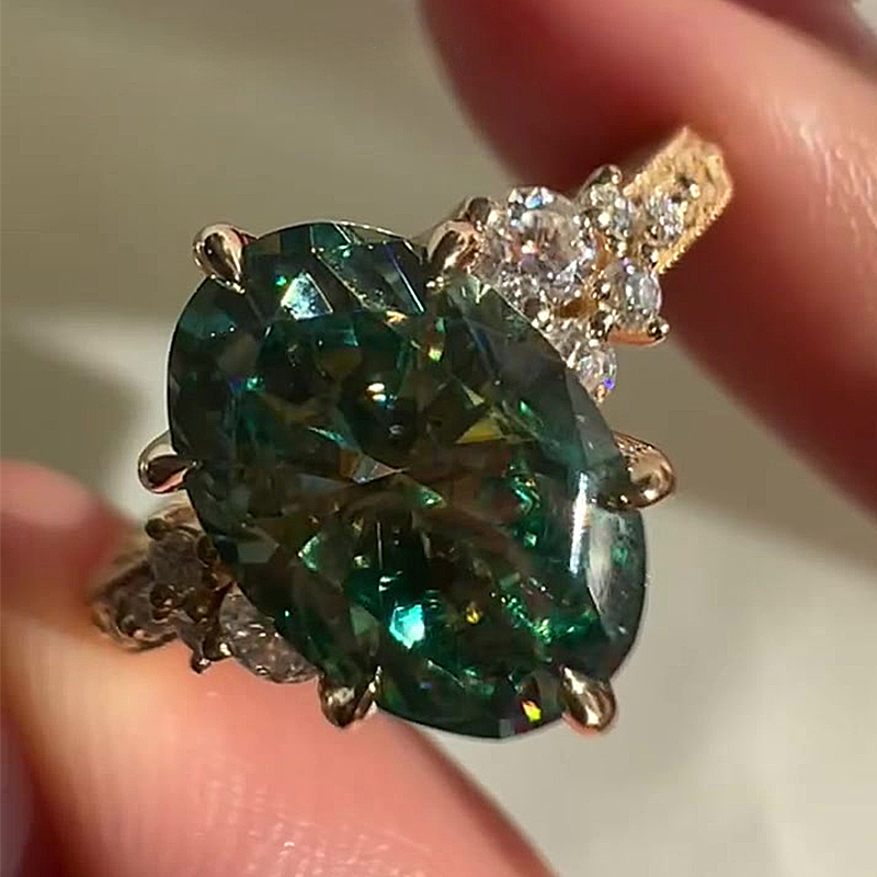 Vintage 2ct Oval Cut Emerald Sapphire Engagement Ring