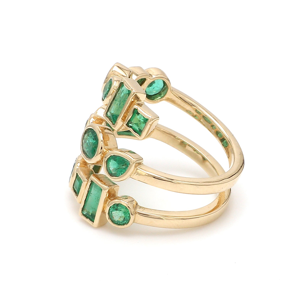 Spiral Design 3.6ct Emerald Sapphire Bezel Setting Ring
