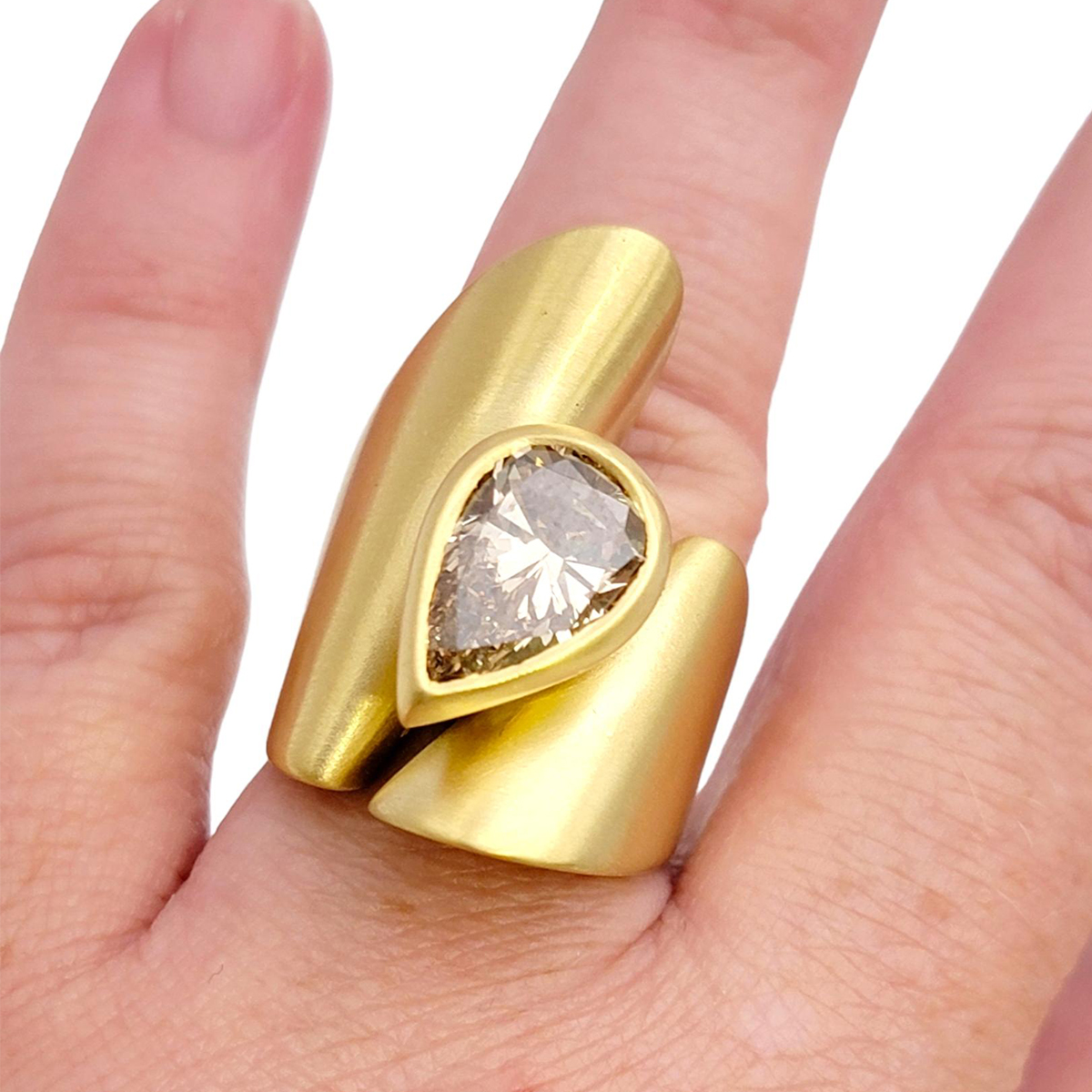 2ct Pear Cut Champagne Sapphire Unisex Band