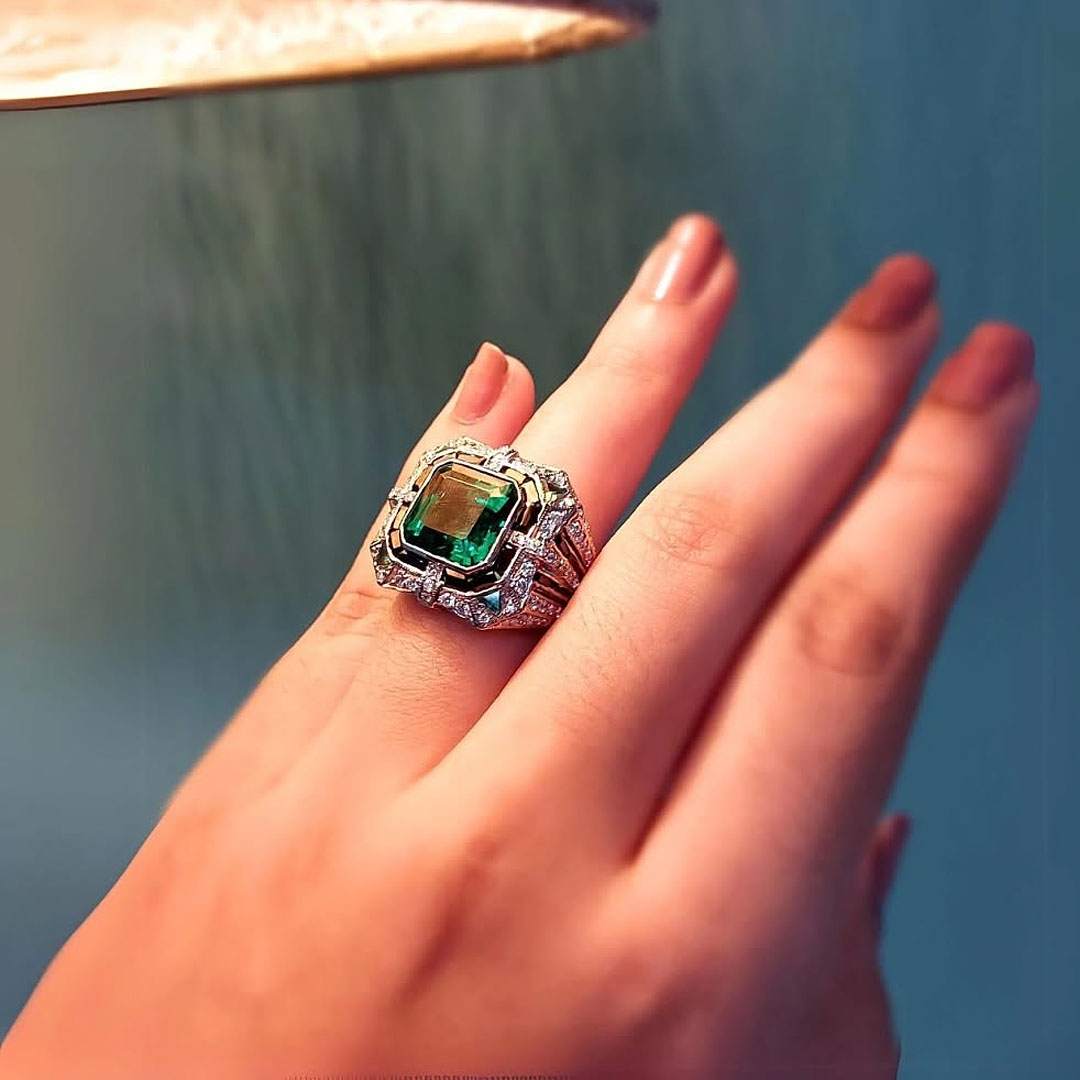 Bezel Setting 5ct Asscher Cut Emerald Sapphire Engagement Ring For Men