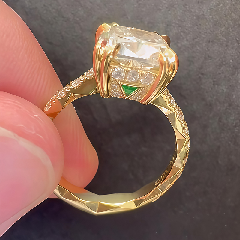 3ct Cushion Cut White & Emerald Sapphire Panther Claw Statement Ring