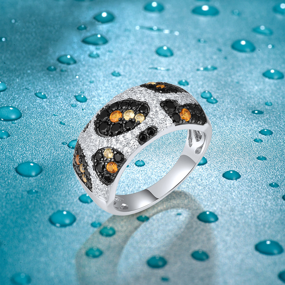 4.75ct Leopard Skin Black&White Sapphire Eternity Ring