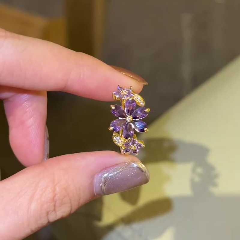 9.85ctw Pear Cut Amethyst Sapphire Flower Cocktail Ring (2 Color Options)