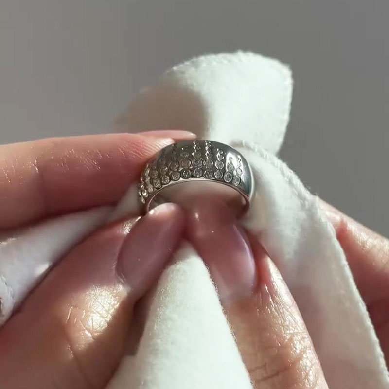 Flush Setting 1.7ct Scattered Diamond Wedding Band