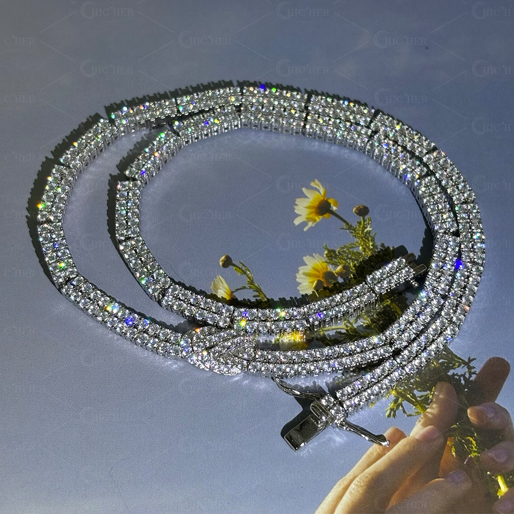 Round Cut Diamond Tight Knot Necklace