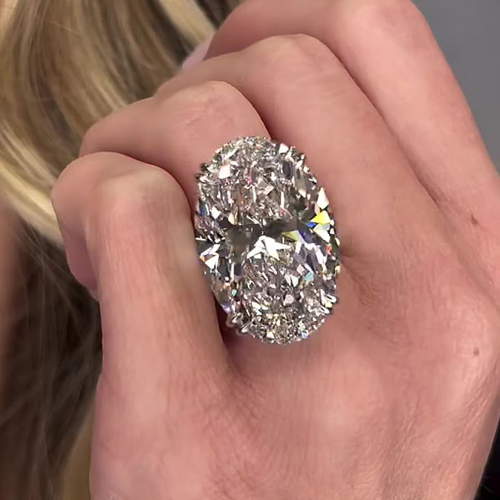 6ct Oval Cut White Sapphhire Engagement Ring