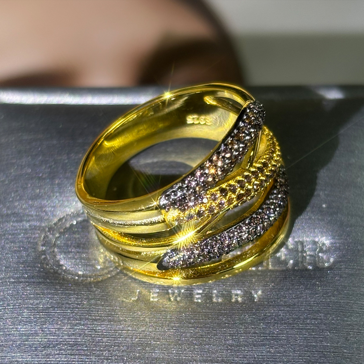Chocolate&Yellow Sapphire Round Cut Woven Design Wedding Band