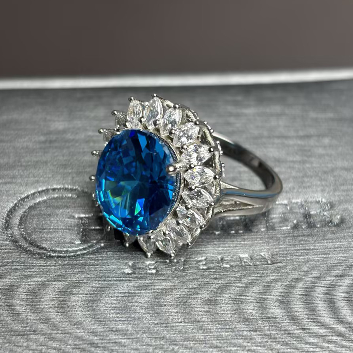 6ct Oval Cut Blue Sapphire Sunflower Engagement Ring