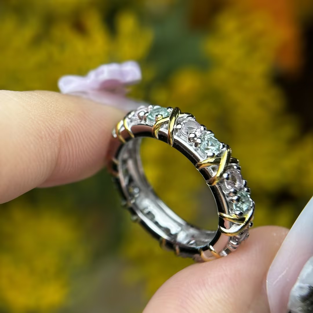 Luxury 16-stone Pink & Aquamarine Sapphire Band