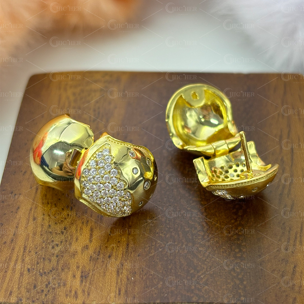 Round Cut Scattered Diamond Stud Earrings