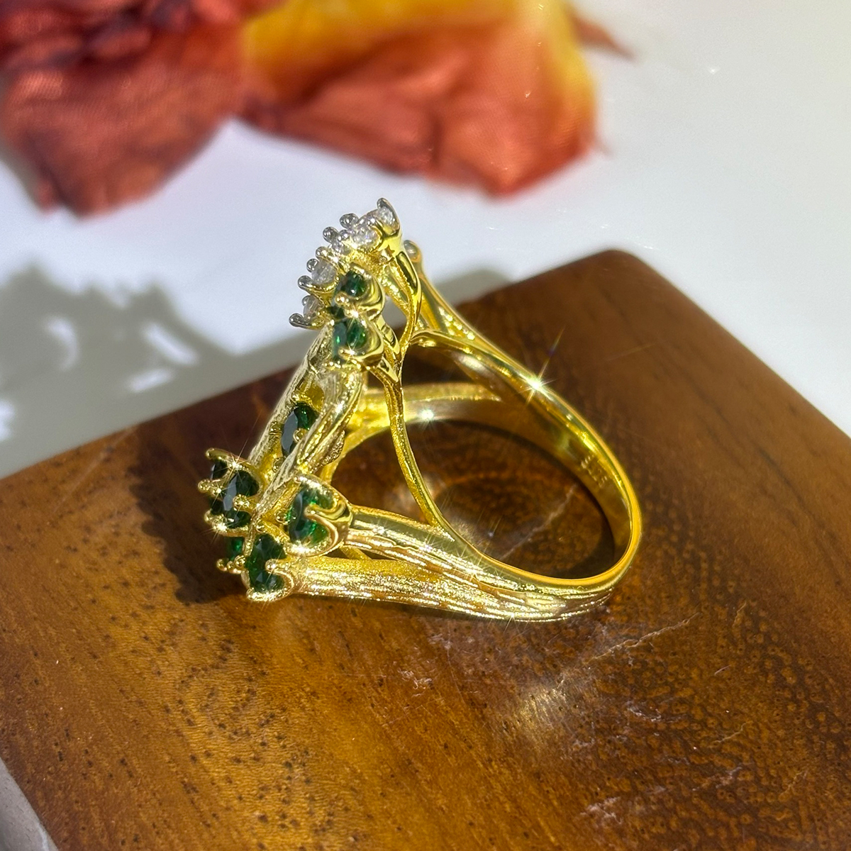 Antique diamond& Emerald Cocktail Ring