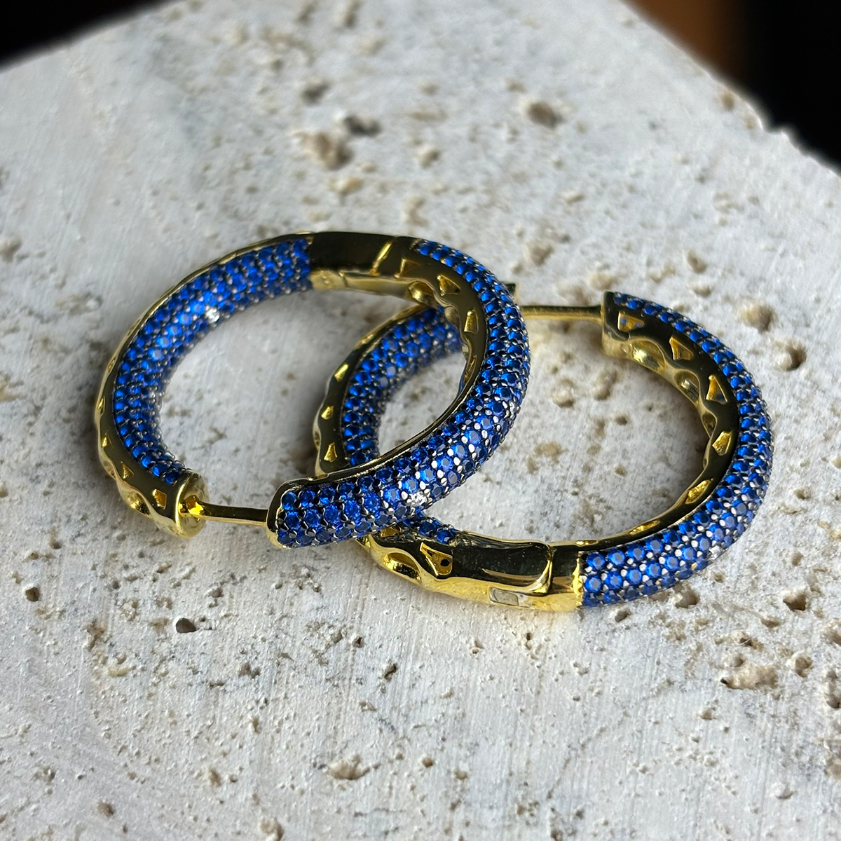 Round Cut Blue Sapphire Earrings