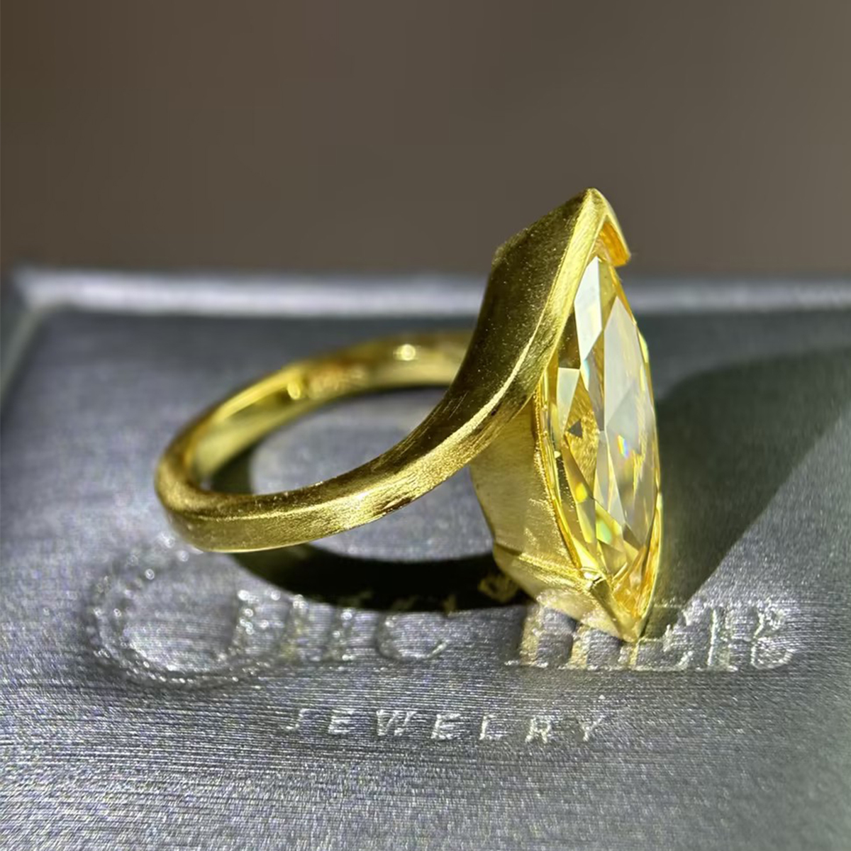 10ct Marquise Cut Yellow Sapphire Solitaire Ring