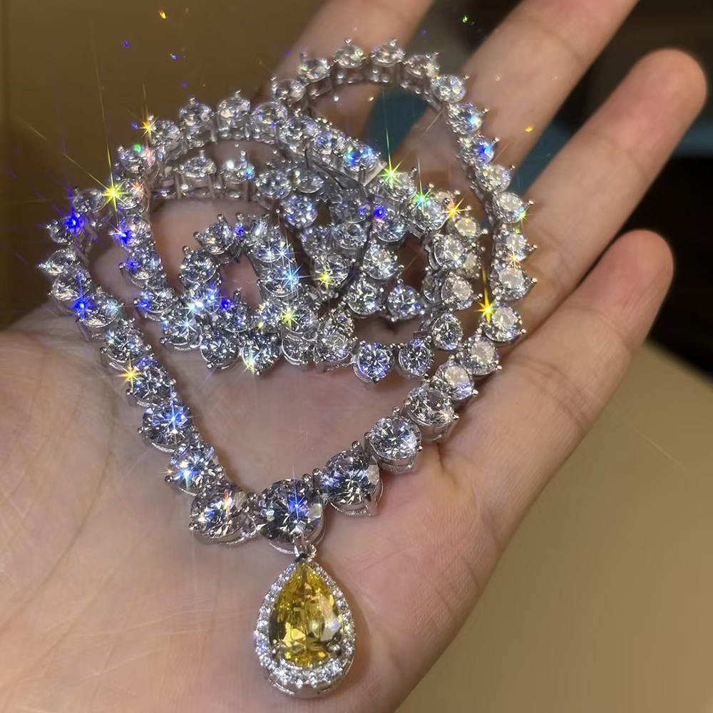 Round & Pear Cut Emerald/Yellow Sapphire Choker Necklace