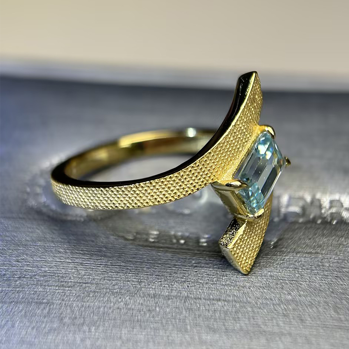 Minimalist Textured 2ct Emerald Cut Sky Blue Aquamarine Split Band