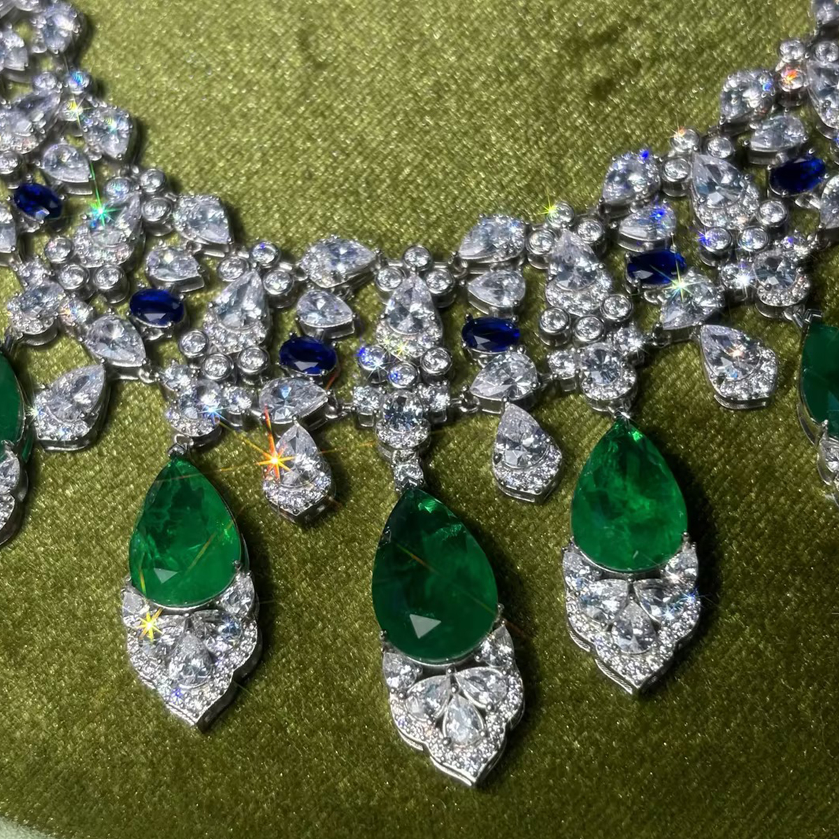 Emerald, Sapphire & White Sapphire Royal Fringe Choker Necklace