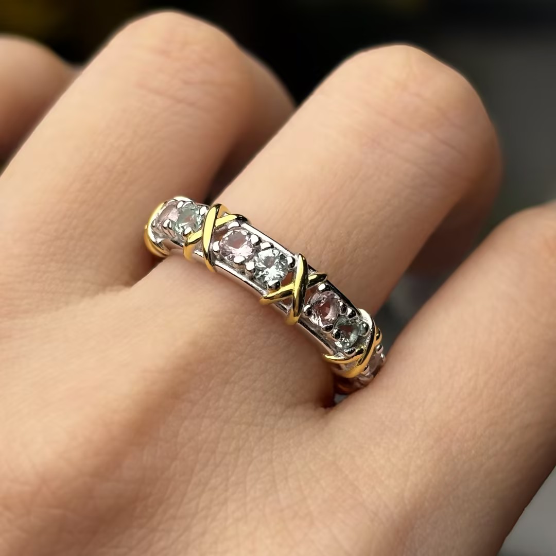 Luxury 16-stone Pink & Aquamarine Sapphire Band